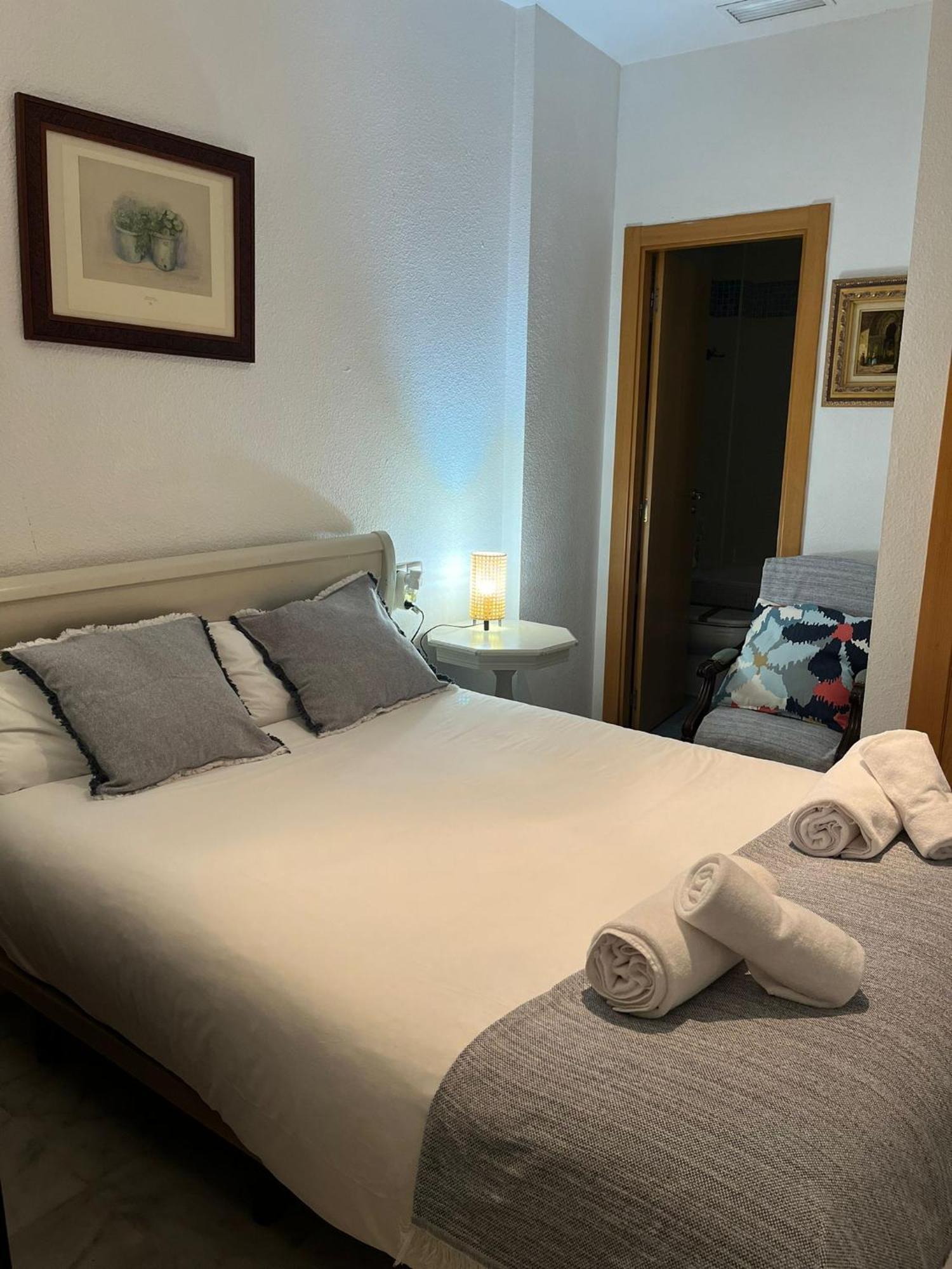 Apartamento Con Encanto Muy Centrico En Pilatos Sevilla Ideal Para Pareja Sevilha Exterior foto